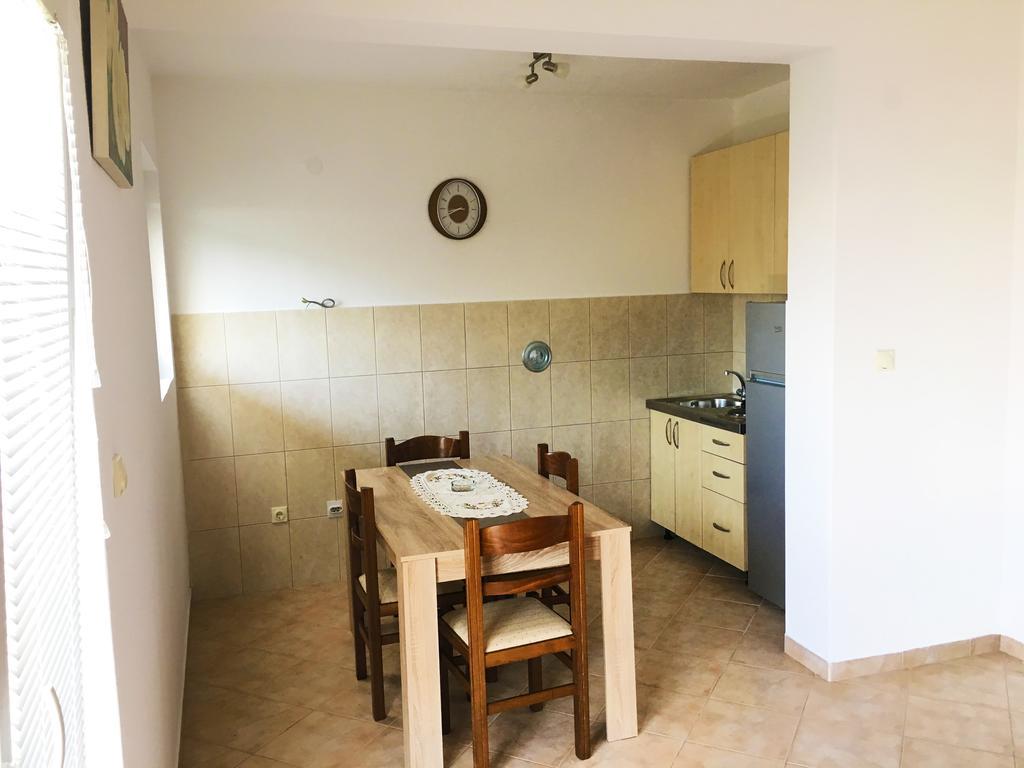 Milmaris Apartments Tivat Zewnętrze zdjęcie