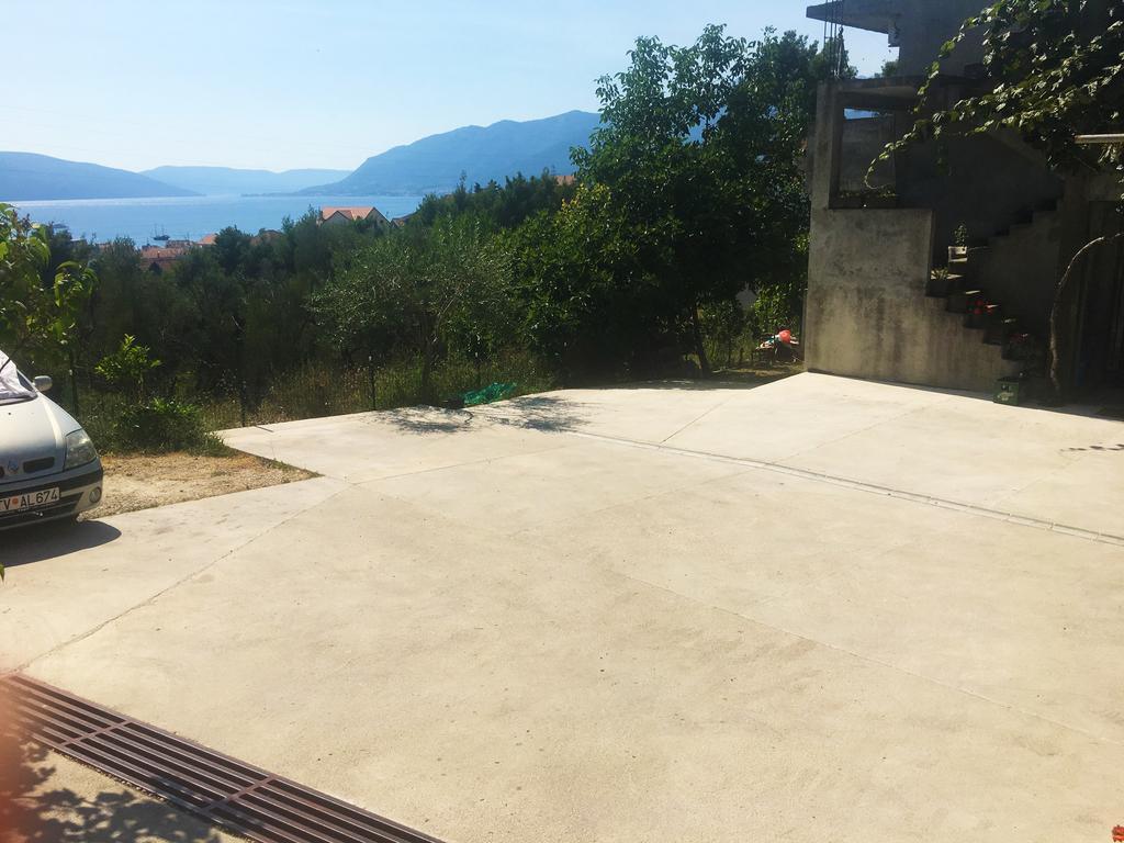 Milmaris Apartments Tivat Zewnętrze zdjęcie